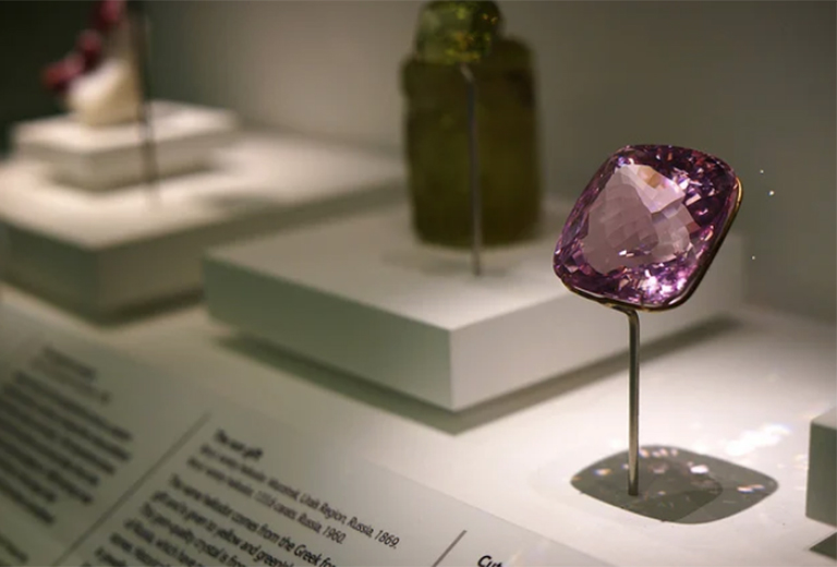GIA 有色寶石分級代碼是什么意思？