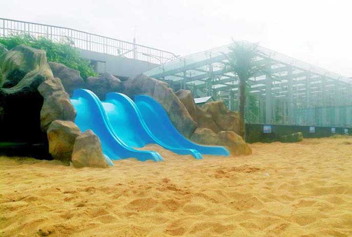 幼兒園滑梯