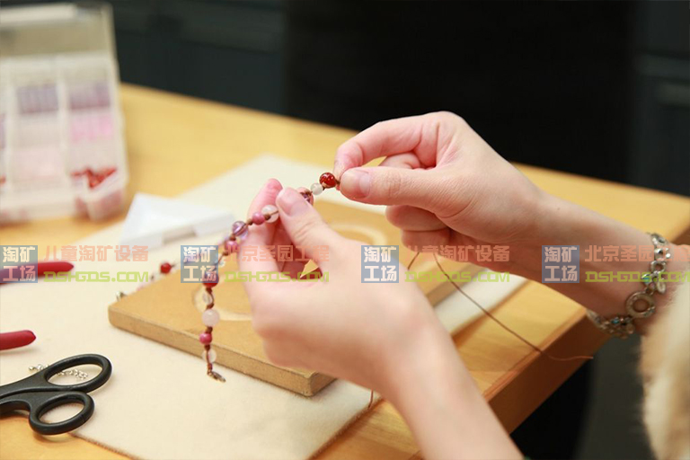兒童淘礦項(xiàng)目設(shè)備